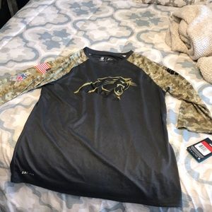 Women’s Panthers Dry-fit